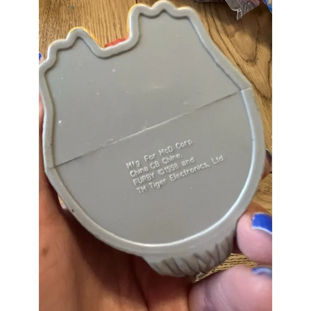 Vintage 1998 McDonalds Happy Meal Toy Gray Plastic‎ Furby